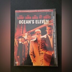 Ocean's Eleven (DVD, 2001) Brad Pitt Matt Damon George Clooney Julia Roberts